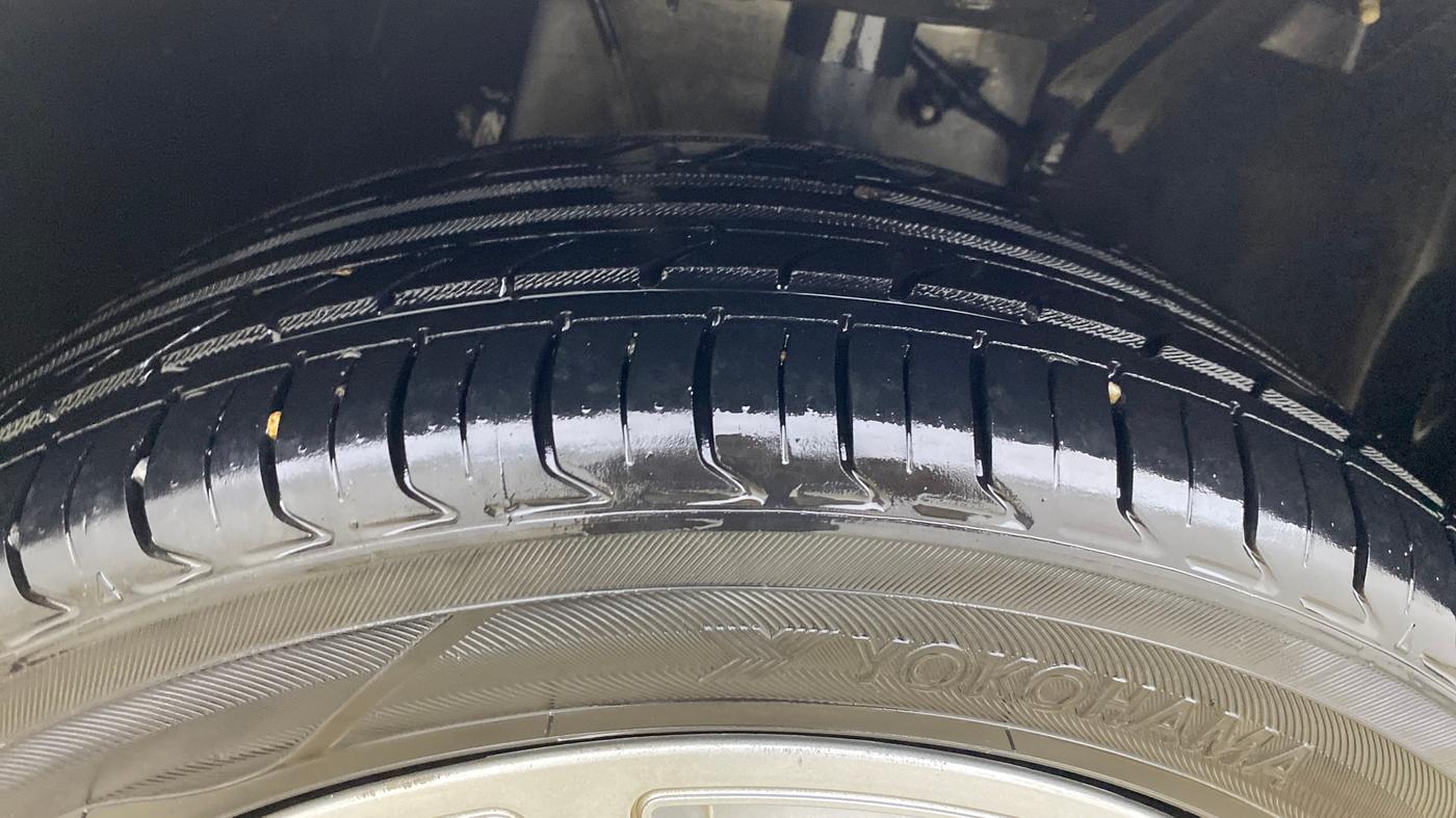 2022 Tata ALTROZ XT PETROL, CNG, Manual, 79,349 km, Right Front Tyre Tread