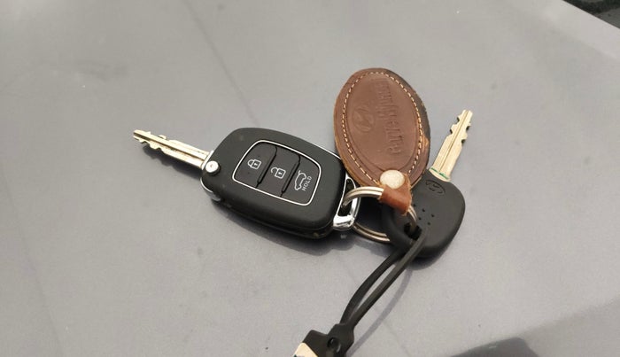 2016 Hyundai Elite i20 SPORTZ 1.2, Petrol, Manual, 44,861 km, Key Close Up