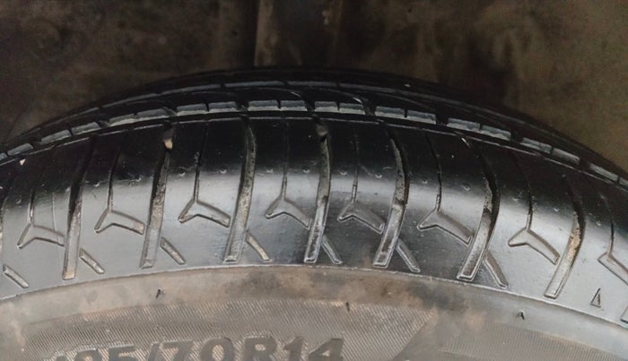 2016 Hyundai Elite i20 SPORTZ 1.2, Petrol, Manual, 44,861 km, Right Rear Tyre Tread