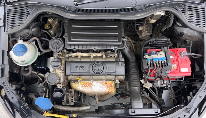 2016 Skoda Rapid 1.6 MPI STYLE PLUS AT, Petrol, Automatic, 1,25,533 km, Engine Bonet View