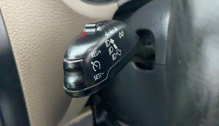 2016 Skoda Rapid 1.6 MPI STYLE PLUS AT, Petrol, Automatic, 1,25,533 km, Cruise control