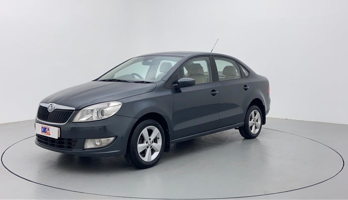 2016 Skoda Rapid 1.6 MPI STYLE PLUS AT, Petrol, Automatic, 1,25,533 km, Left Front Diagonal (45- Degree) View