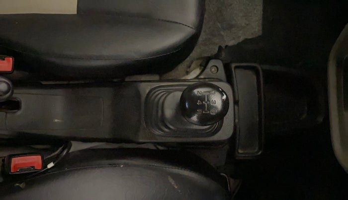 2023 Maruti Eeco 5 STR AC CNG, CNG, Manual, 70,729 km, Gear Lever