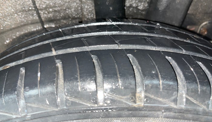 2016 Hyundai Xcent S 1.2, Petrol, Manual, 56,181 km, Left Rear Tyre Tread