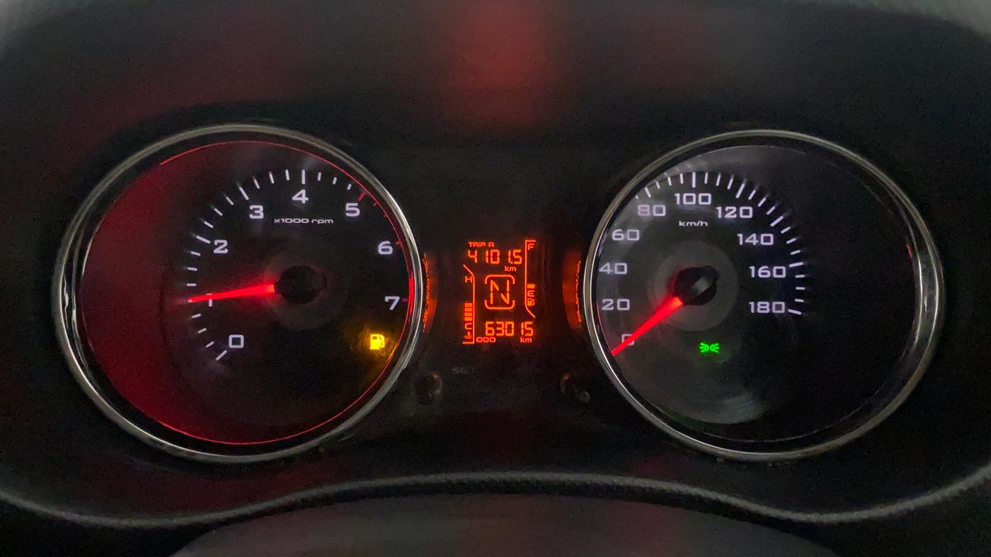 2016 Mahindra TUV300 T8 AMT, Diesel, Automatic, 63,015 km, Odometer Image