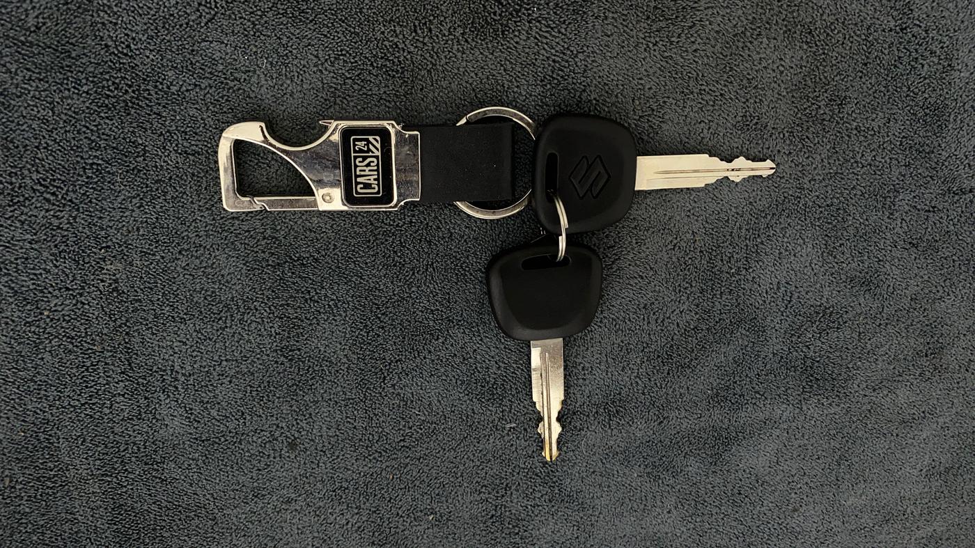 2022 Maruti Eeco 5 STR AC (O), Petrol, Manual, 16,436 km, Key Close Up