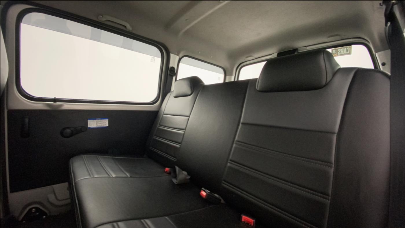 2022 Maruti Eeco 5 STR AC (O), Petrol, Manual, 16,436 km, Right Side Rear Door Cabin