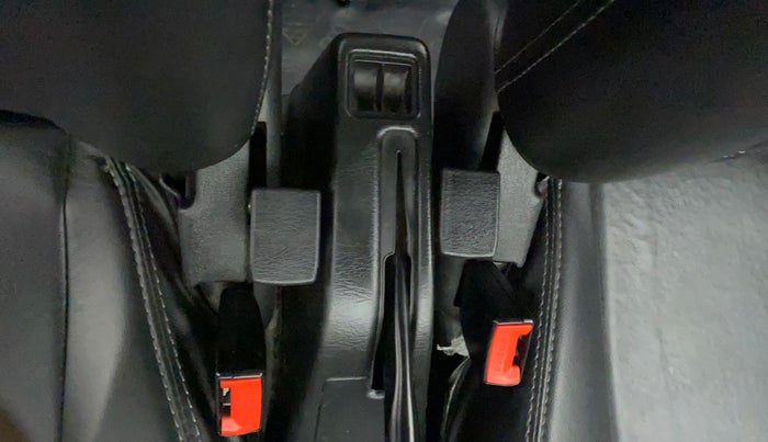 2022 Maruti Eeco 5 STR AC (O), Petrol, Manual, 16,436 km, Driver Side Adjustment Panel