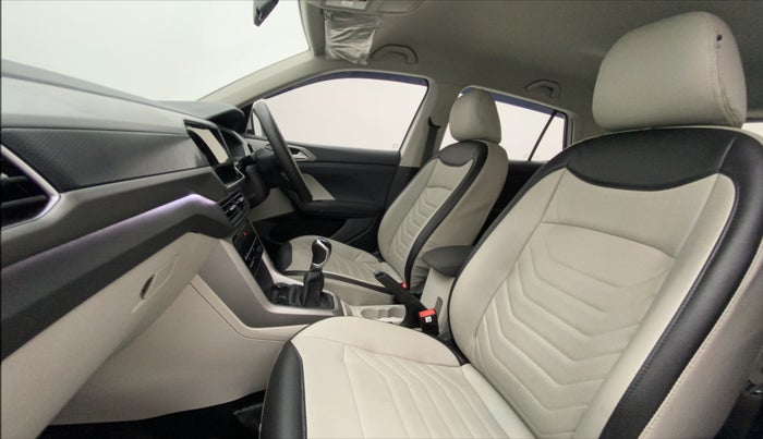 2021 Volkswagen TAIGUN HIGHLINE 1.0 TSI MT, Petrol, Manual, 18,733 km, Right Side Front Door Cabin