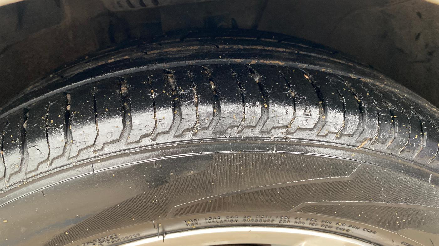 2018 Volkswagen Polo HIGHLINE PLUS 1.2(16 ALLOY, Petrol, Manual, 58,667 km, Right Front Tyre Tread