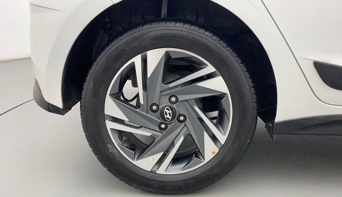 2022 Hyundai NEW I20 ASTA 1.2 MT, Petrol, Manual, 36,592 km, Right Rear Wheel