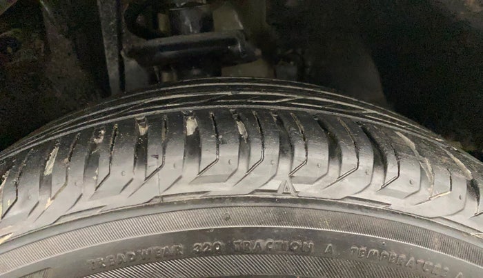 2019 Jeep Compass LIMITED 1.4 PETROL AT, Petrol, Automatic, 63,948 km, Right Front Tyre Tread