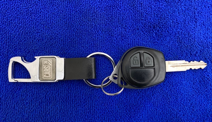 2019 Maruti Alto VXI, Petrol, Manual, 13,757 km, Key Close Up