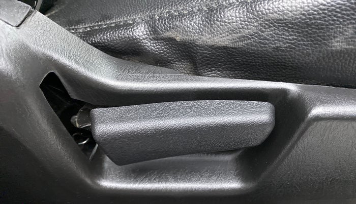 2019 Maruti Alto VXI, Petrol, Manual, 13,757 km, Driver Side Adjustment Panel