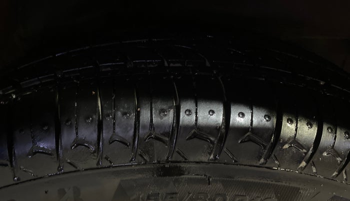 2013 Hyundai i10 MAGNA 1.1, Petrol, Manual, 60,325 km, Left Rear Tyre Tread