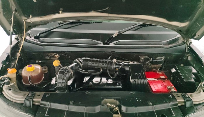 2016 Mahindra Kuv100 K4 D 6 STR, Diesel, Manual, 1,38,810 km, Engine View