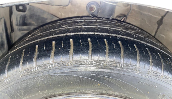 2014 Honda Amaze 1.5L I-DTEC S, Diesel, Manual, 57,485 km, Left Front Tyre Tread