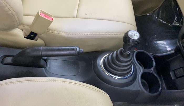 2014 Honda Amaze 1.5L I-DTEC S, Diesel, Manual, 57,485 km, Gear Lever