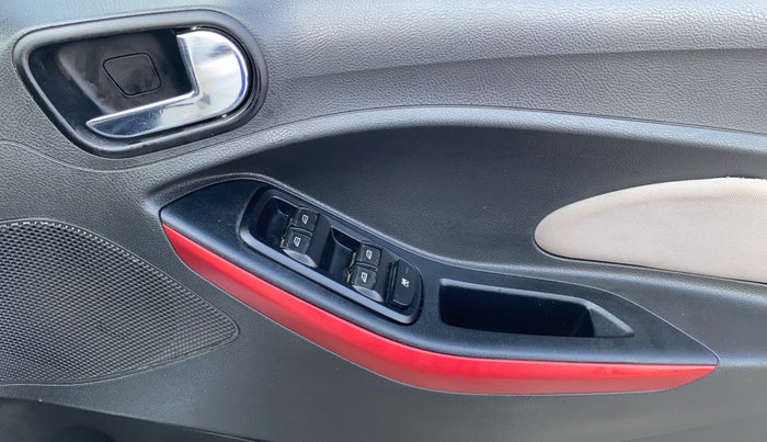 2020 Ford FREESTYLE FLAIR EDITION 1.2 PETROL, Petrol, Manual, 11,009 km, Driver Side Door Panels Control