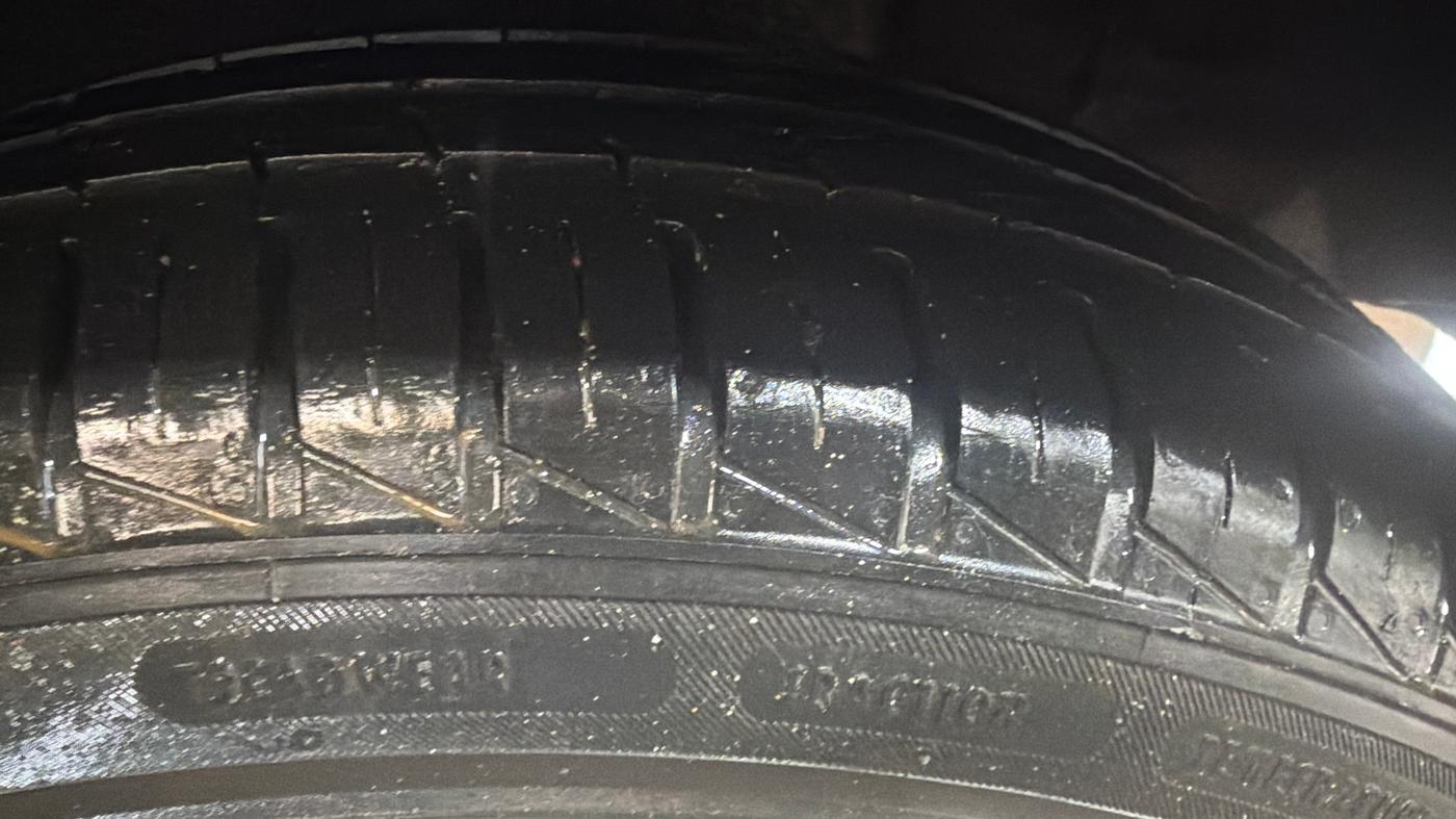 2025 Renault Kwid RXL 1.0 (O), CNG, Manual, 27,203 km, Left Rear Tyre Tread