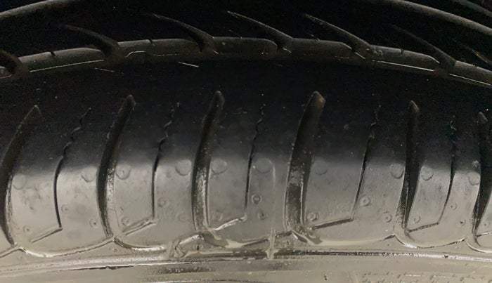 2020 Ford Ecosport TITANIUM 1.5 SPORTS(SUNROOF) PETROL, Petrol, Manual, 64,428 km, Right Rear Tyre Tread