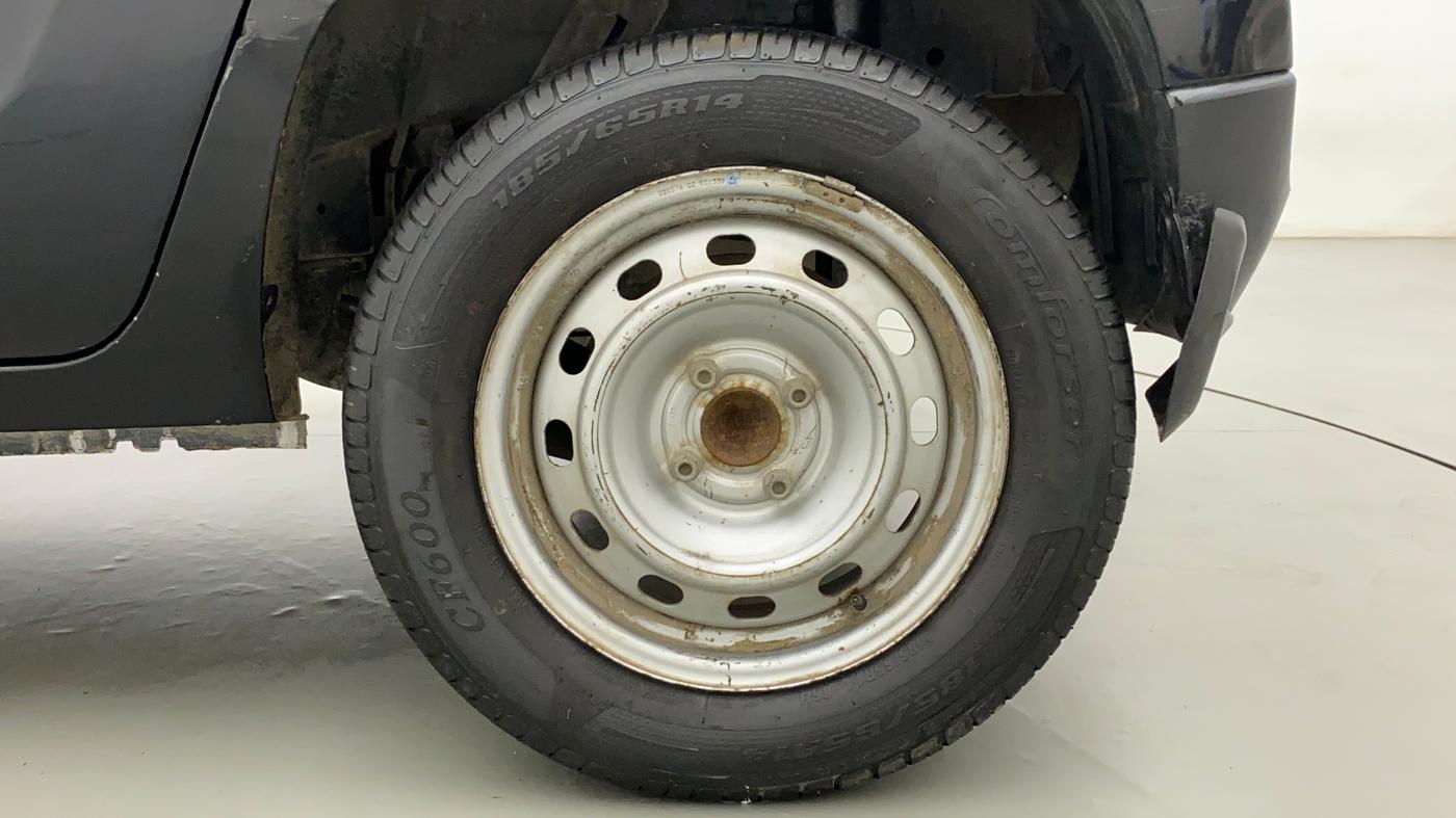 2016 Mahindra Kuv100 K2 6 STR, Petrol, Manual, 59,889 km, Left Rear Wheel