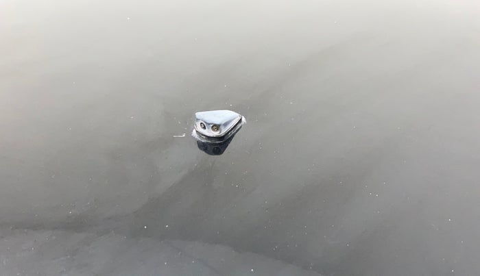 2016 Mahindra Kuv100 K2 6 STR, Petrol, Manual, 59,889 km, Front windshield - Wiper nozzle not functional