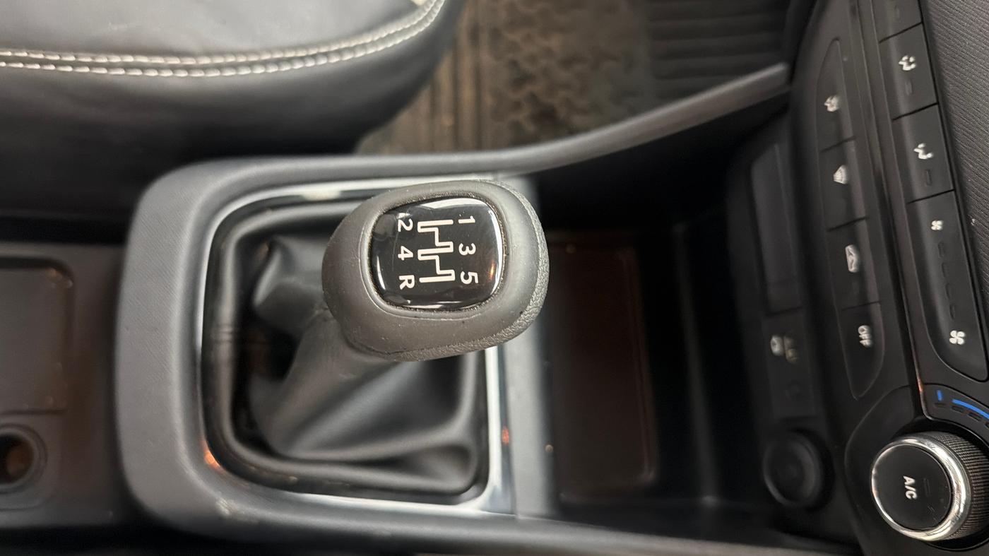 2024 Tata PUNCH ADVENTURE RHYTHM CNG MT, CNG, Manual, 20,781 km, Gear Lever