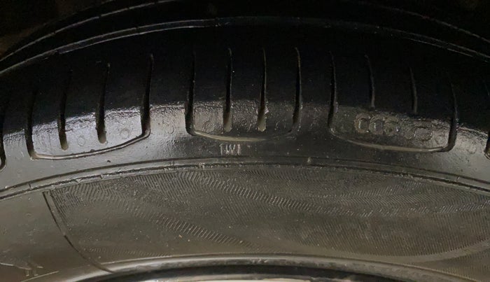 2015 Honda Amaze 1.2L I-VTEC S, CNG, Manual, 73,580 km, Right Rear Tyre Tread