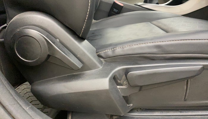 2021 Tata ALTROZ XZ PLUS PETROL, Petrol, Manual, 70,917 km, Driver Side Adjustment Panel