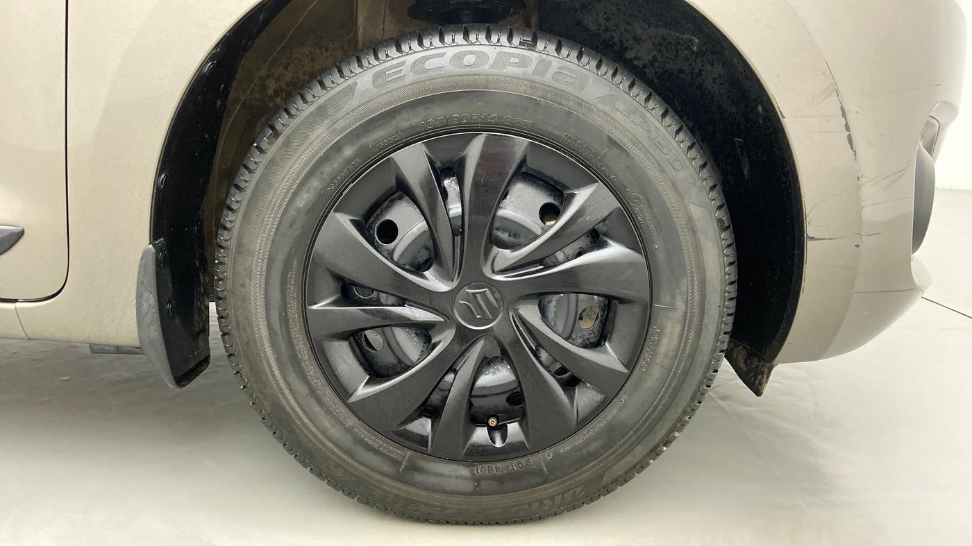 2019 Maruti Swift VXI AMT D, Petrol, Automatic, 22,007 km, Right Front Wheel