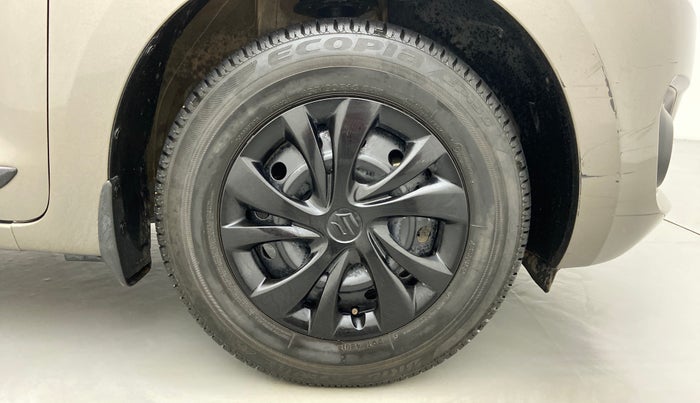 2019 Maruti Swift VXI AMT D, Petrol, Automatic, 22,007 km, Right Front Wheel