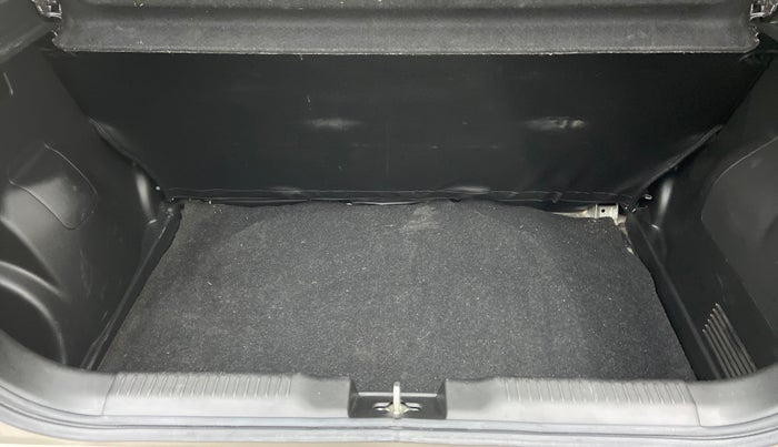 2019 Maruti Swift VXI AMT D, Petrol, Automatic, 22,007 km, Boot Inside
