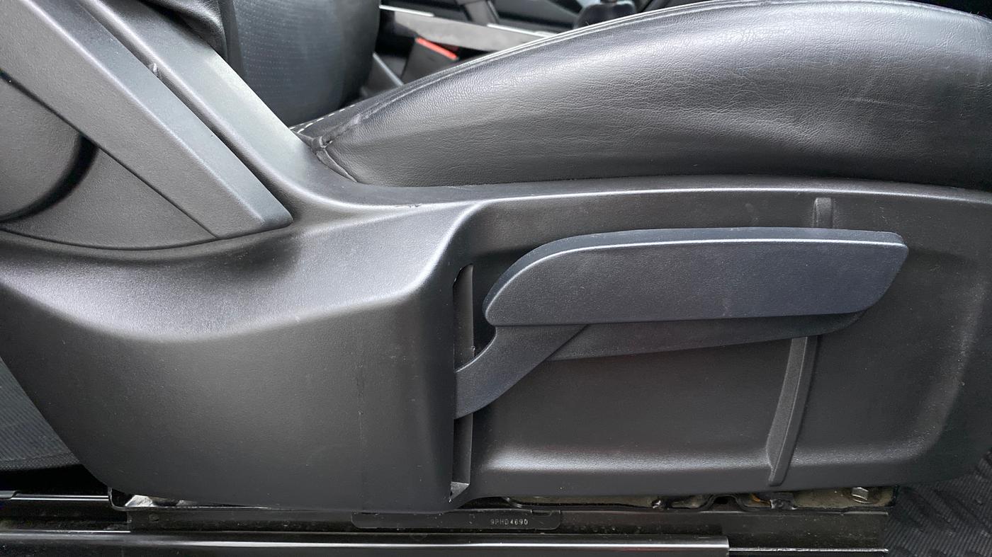2021 Tata Harrier XT+ Dark Edition, Diesel, Manual, 12,668 km, Driver Side Adjustment Panel