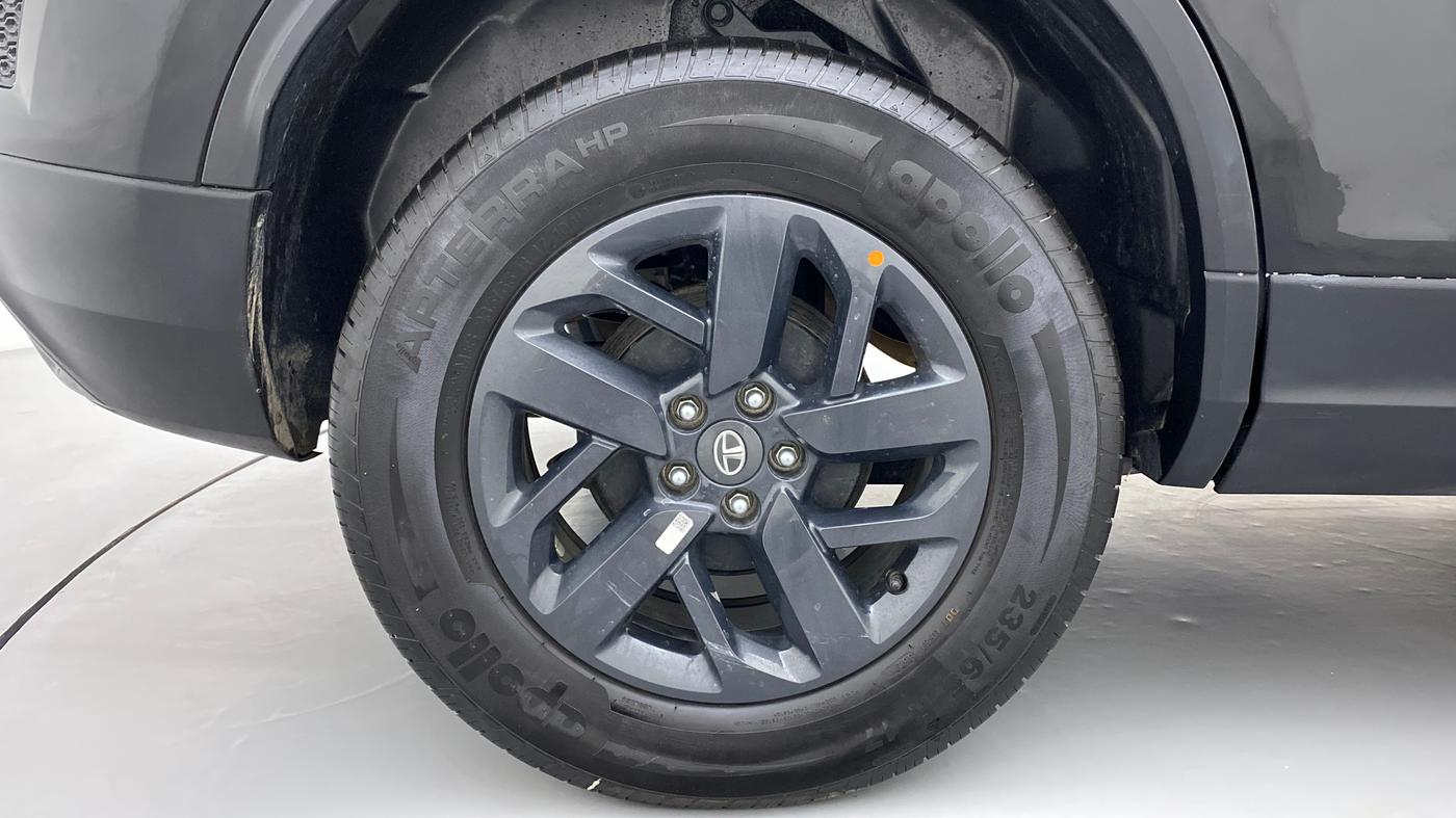 2021 Tata Harrier XT+ Dark Edition, Diesel, Manual, 12,668 km, Right Rear Wheel