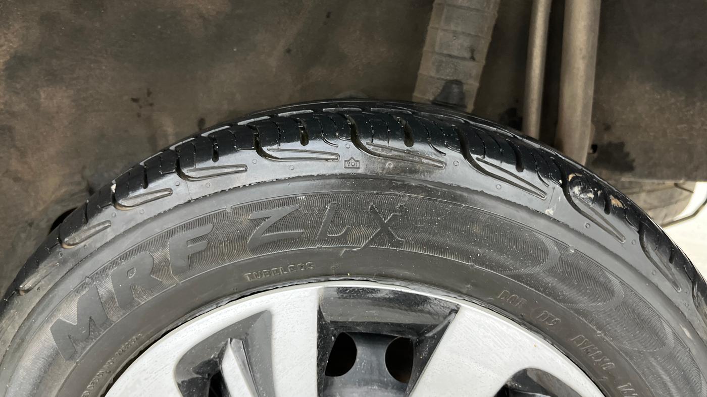 2016 Datsun Go Plus T, Petrol, Manual, 68,501 km, Left Rear Tyre Tread