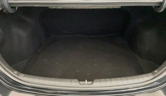 2021 Hyundai Verna SX 1.5 VTVT IVT, Petrol, Automatic, 26,297 km, Boot Inside