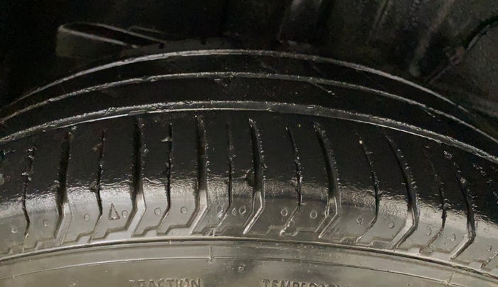 2022 Tata PUNCH ADVENTURE MT, Petrol, Manual, 38,563 km, Right Rear Tyre Tread