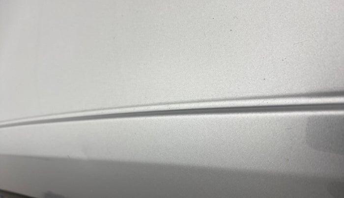 2015 Volkswagen Vento HIGHLINE PETROL, Petrol, Manual, 75,838 km, Left C pillar - Slightly dented