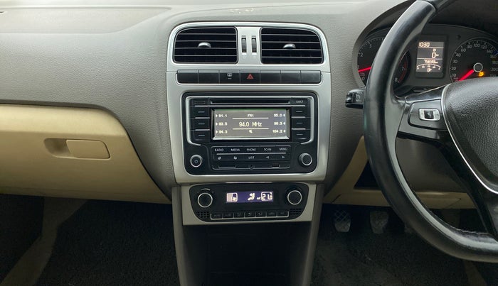 2015 Volkswagen Vento HIGHLINE PETROL, Petrol, Manual, 75,838 km, Air Conditioner
