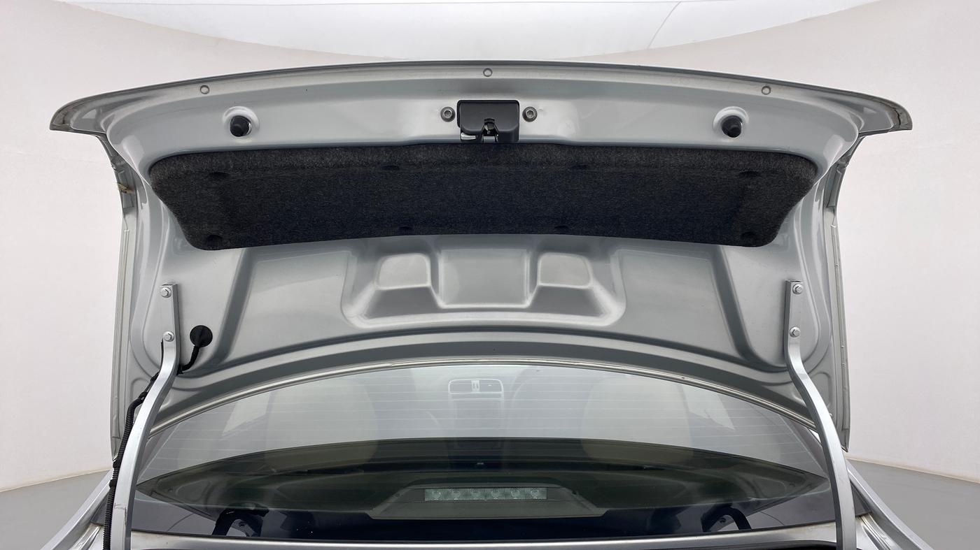 2015 Volkswagen Vento HIGHLINE PETROL, Petrol, Manual, 75,838 km, Boot Door Open