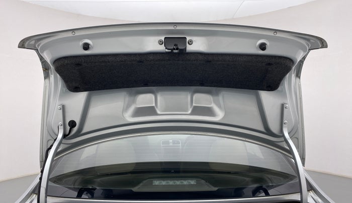 2015 Volkswagen Vento HIGHLINE PETROL, Petrol, Manual, 75,838 km, Boot Door Open