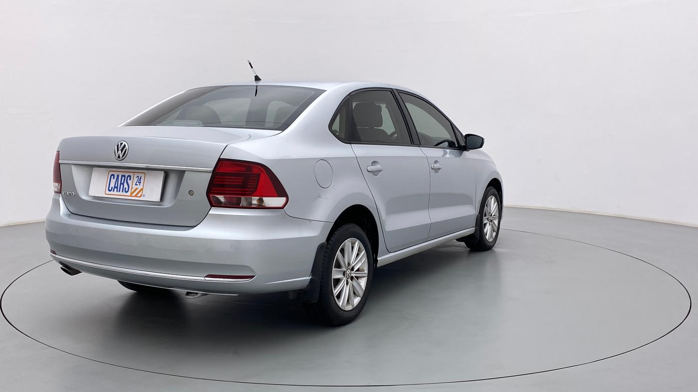 2015 Volkswagen Vento HIGHLINE PETROL, Petrol, Manual, 75,838 km, Right Back Diagonal