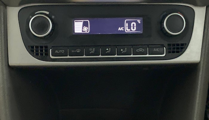 2015 Volkswagen Vento HIGHLINE PETROL, Petrol, Manual, 75,838 km, Automatic Climate Control
