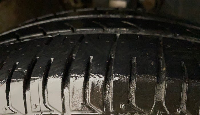 2012 Volkswagen Polo TRENDLINE 1.2L PETROL, Petrol, Manual, 67,430 km, Right Front Tyre Tread