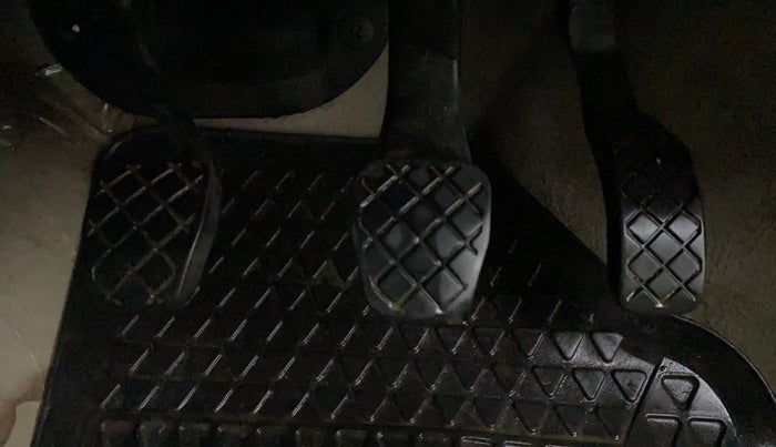 2012 Volkswagen Polo TRENDLINE 1.2L PETROL, Petrol, Manual, 67,430 km, Pedals