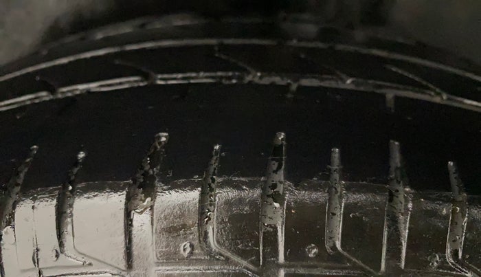 2012 Volkswagen Polo TRENDLINE 1.2L PETROL, Petrol, Manual, 67,430 km, Left Rear Tyre Tread