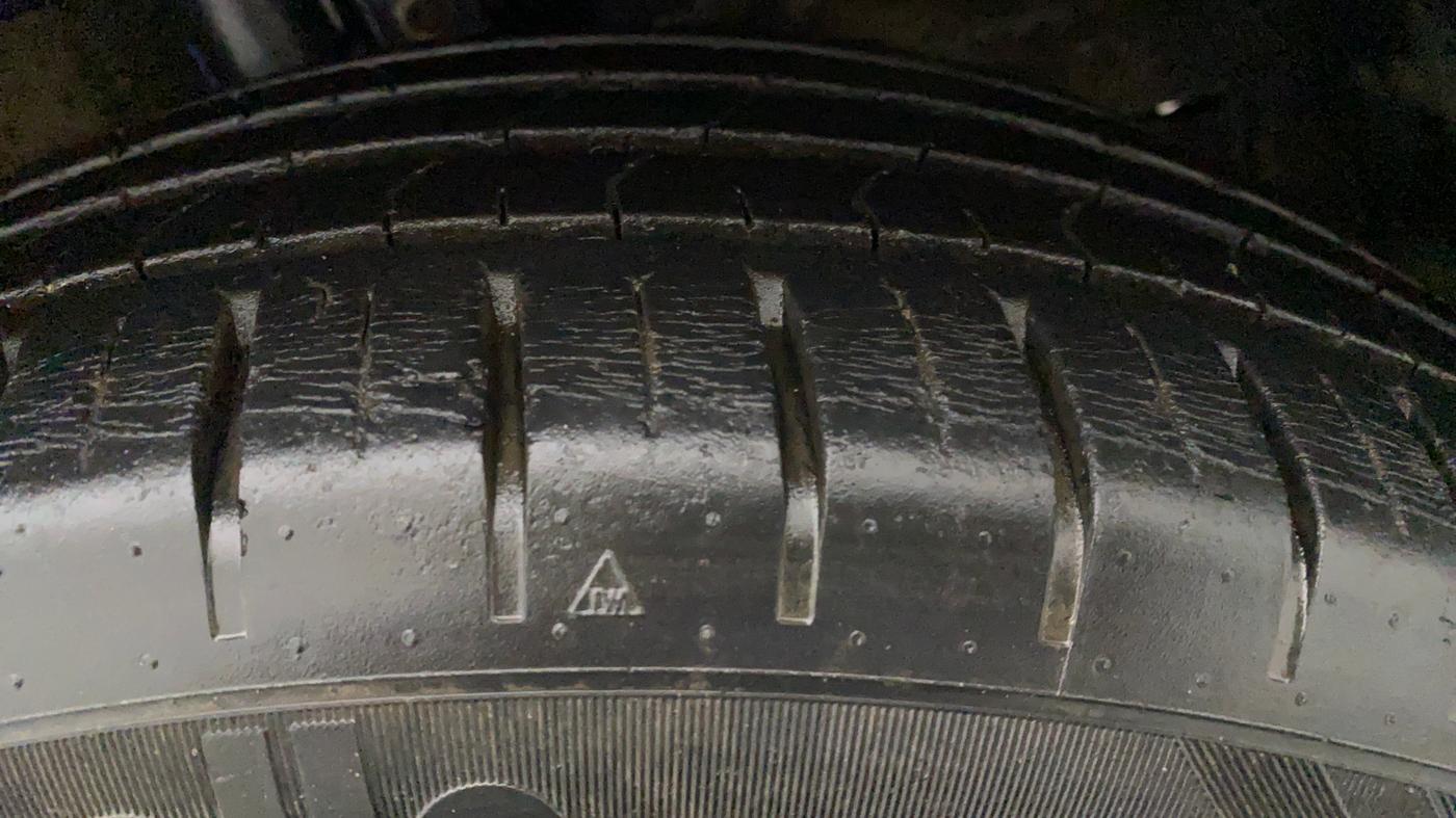 2017 Maruti Baleno ZETA PETROL 1.2, Petrol, Manual, 19,539 km, Left Front Tyre Tread