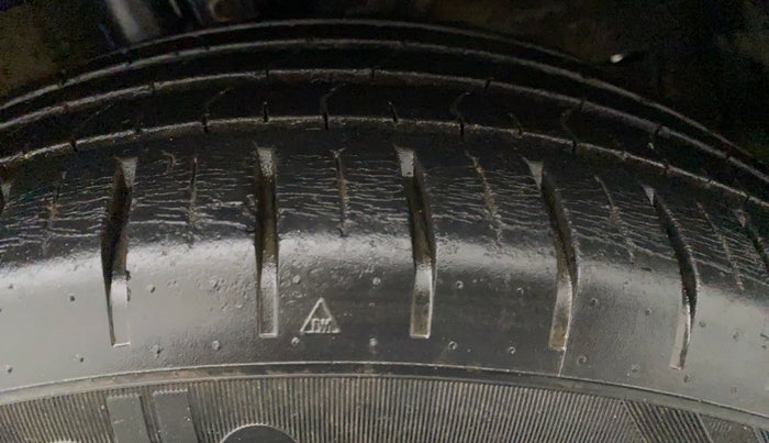 2017 Maruti Baleno ZETA PETROL 1.2, Petrol, Manual, 19,539 km, Left Front Tyre Tread