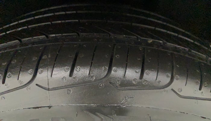2017 Maruti Baleno ZETA PETROL 1.2, Petrol, Manual, 19,539 km, Left Rear Tyre Tread